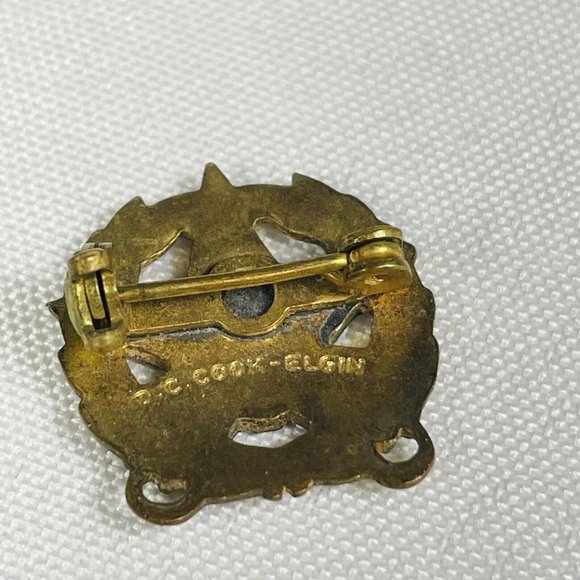REFORMED DC Cook Elgin Religious Lapel Pin Pinback David Cook VINTAGE Gold Tone - Picture 4 of 8